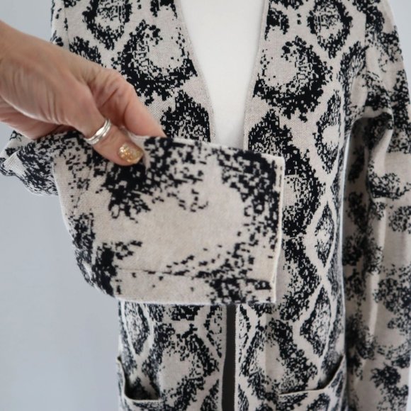 For‎ Thee Duster Cardigan Womens M Black Boho Eclectic Urban Mob Wife Lagenlook - Picture 6 of 8